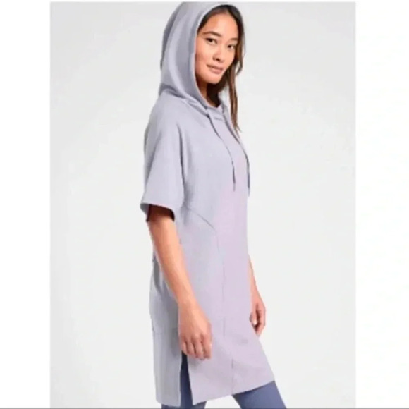 Athleta Cabana Tunic Short Sleeve Hoodie Light Purple // Size XXS - Picture 6 of 8
